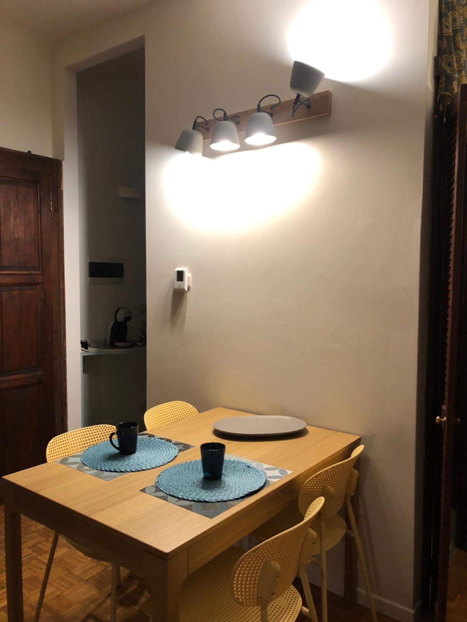 Easy Isola, For An Easy Stay Milano Eksteriør billede