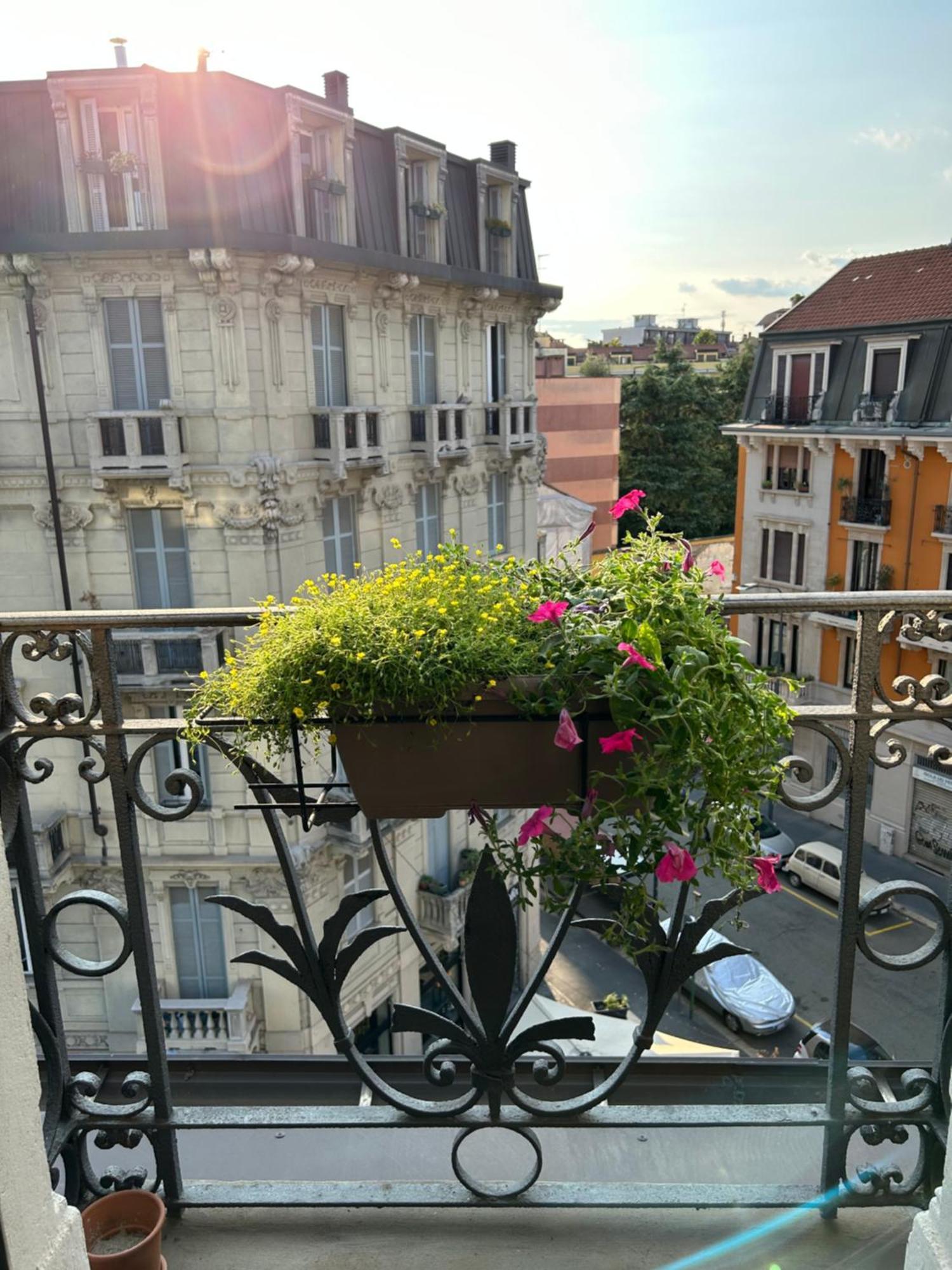 Easy Isola, For An Easy Stay Milano Eksteriør billede